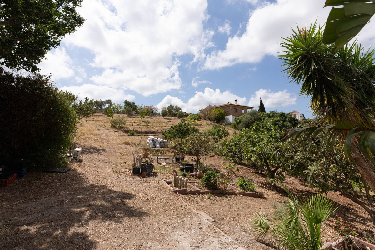 Se vende Finca - Cortijo de 2 dormitorios en Costa Del Sol, Málaga, España