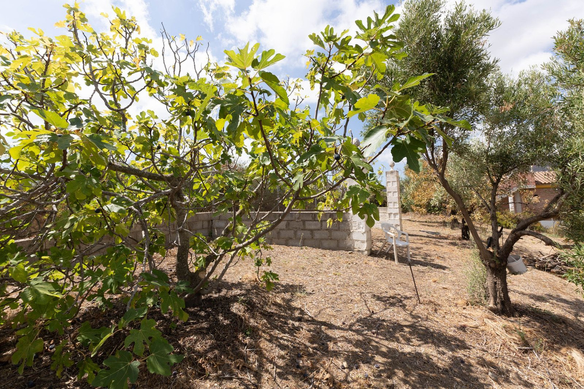 Se vende Finca - Cortijo de 2 dormitorios en Costa Del Sol, Málaga, España