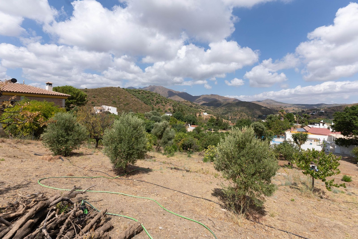 Se vende Finca - Cortijo de 2 dormitorios en Costa Del Sol, Málaga, España