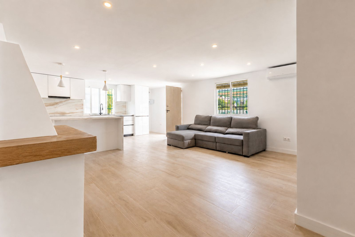 Se vende Finca - Cortijo de 2 dormitorios en Costa Del Sol, Málaga, España