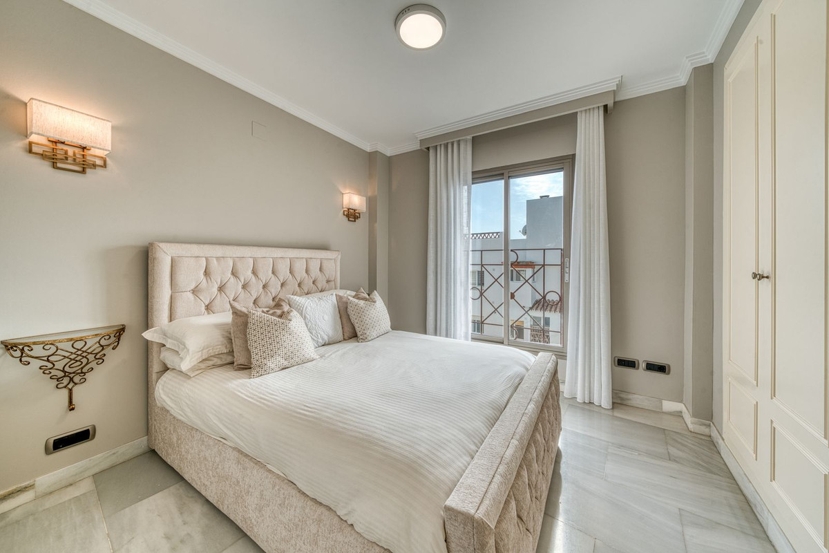 Se vende Apartamento Planta Media de 2 dormitorios en Costa Del Sol, Málaga, España