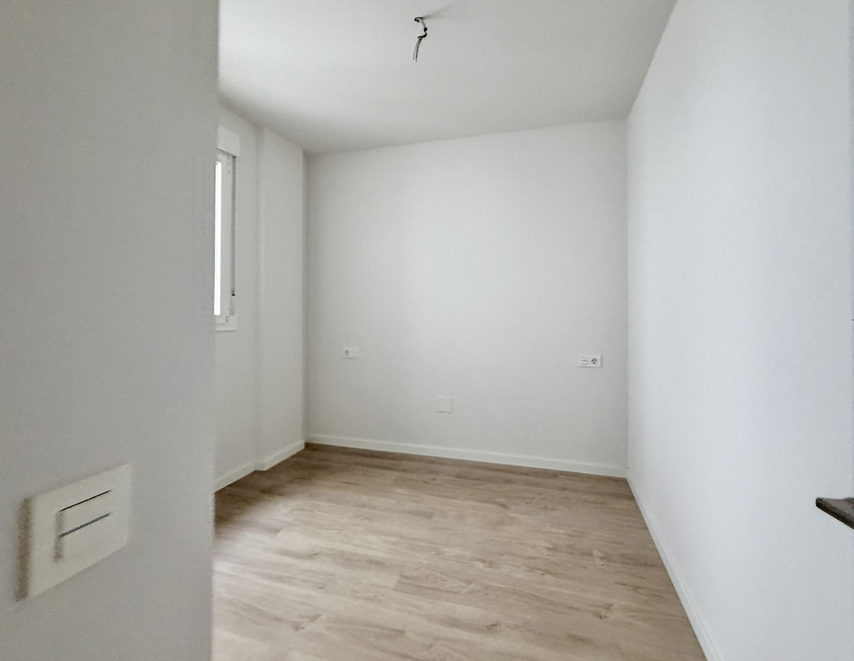 3 Bed Apartment for sale in Nueva Andalucía Costa Del Sol, Málaga, Spain