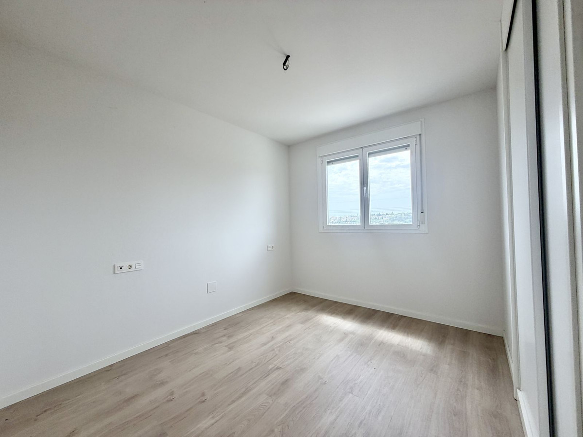 3 Bed Apartment for sale in Nueva Andalucía Costa Del Sol, Málaga, Spain