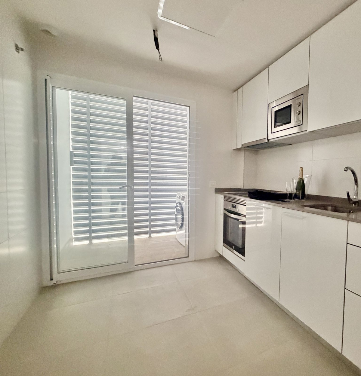 3 Bed Apartment for sale in Nueva Andalucía Costa Del Sol, Málaga, Spain