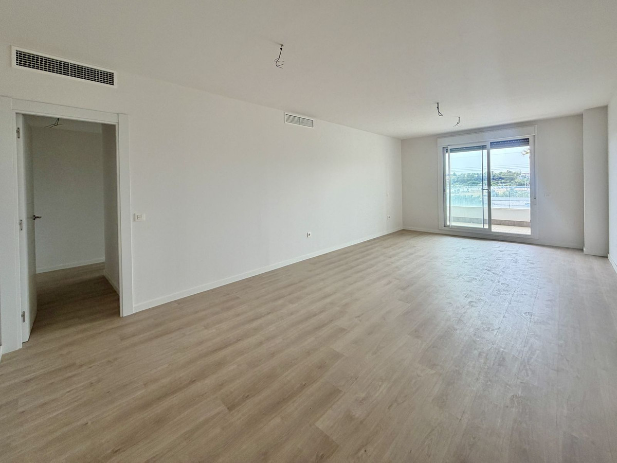 3 Bed Apartment for sale in Nueva Andalucía Costa Del Sol, Málaga, Spain
