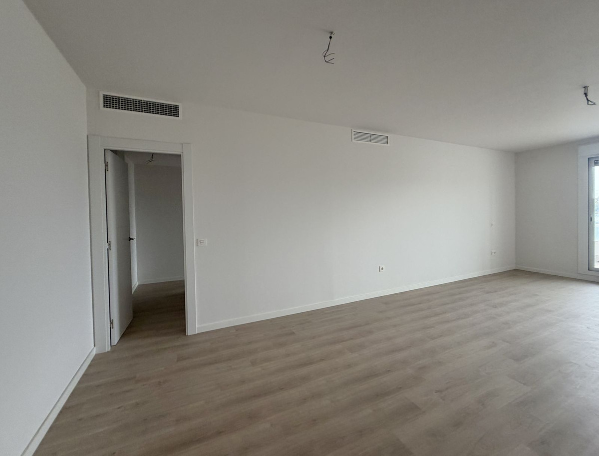 3 Bed Apartment for sale in Nueva Andalucía Costa Del Sol, Málaga, Spain