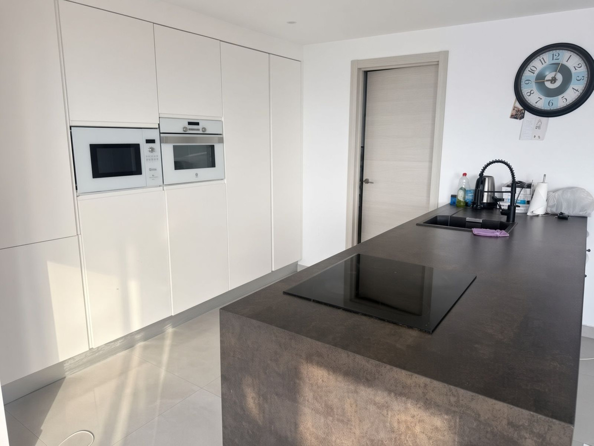 Se vende Villa - Chalet de 3 dormitorios en Costa Del Sol, Málaga, España