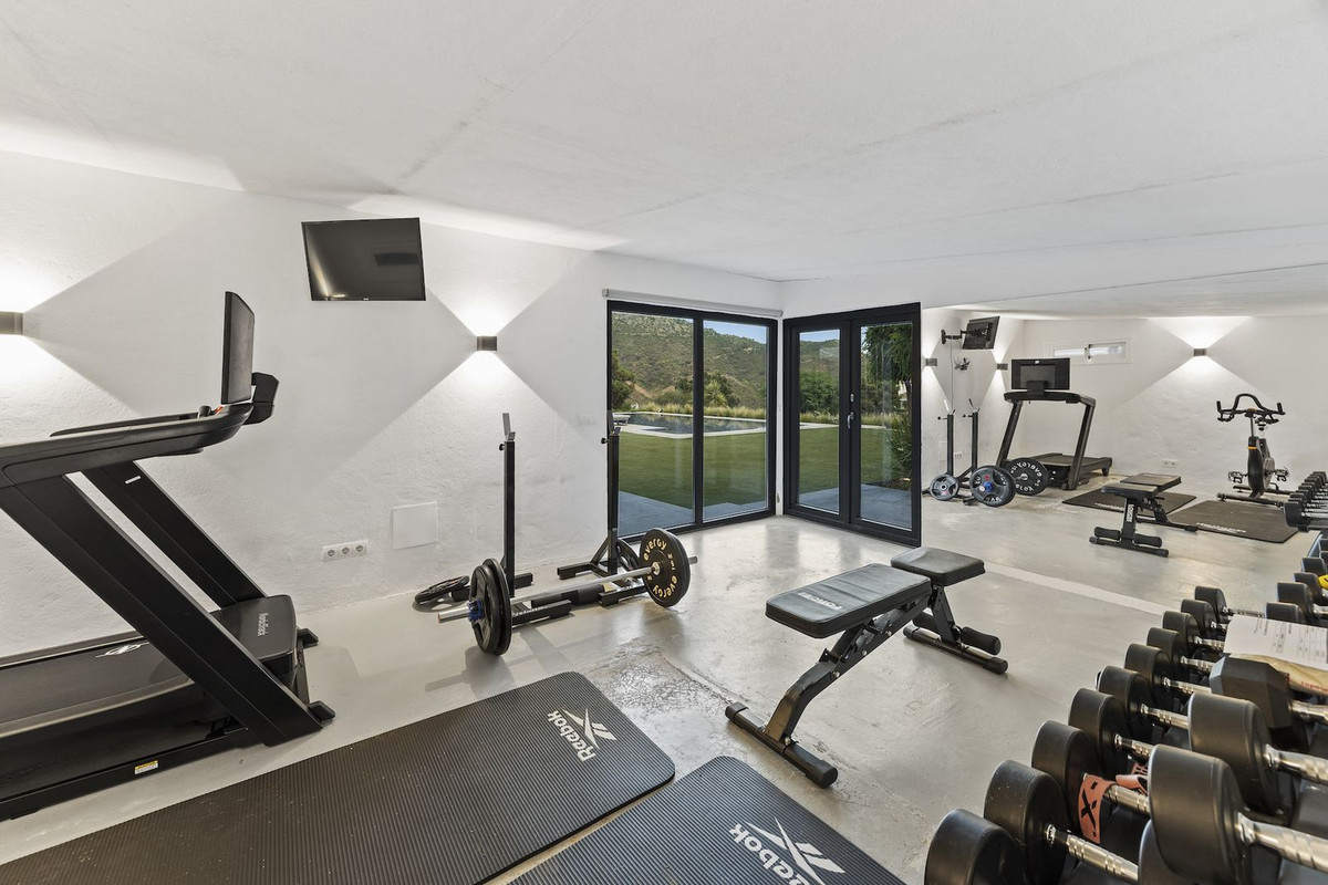 Se vende Villa - Chalet de 4 dormitorios en Costa Del Sol, Málaga, España