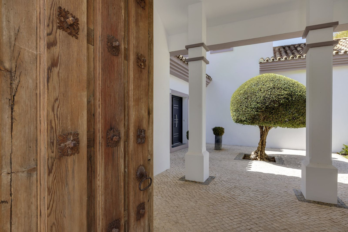 Se vende Villa - Chalet de 4 dormitorios en Costa Del Sol, Málaga, España