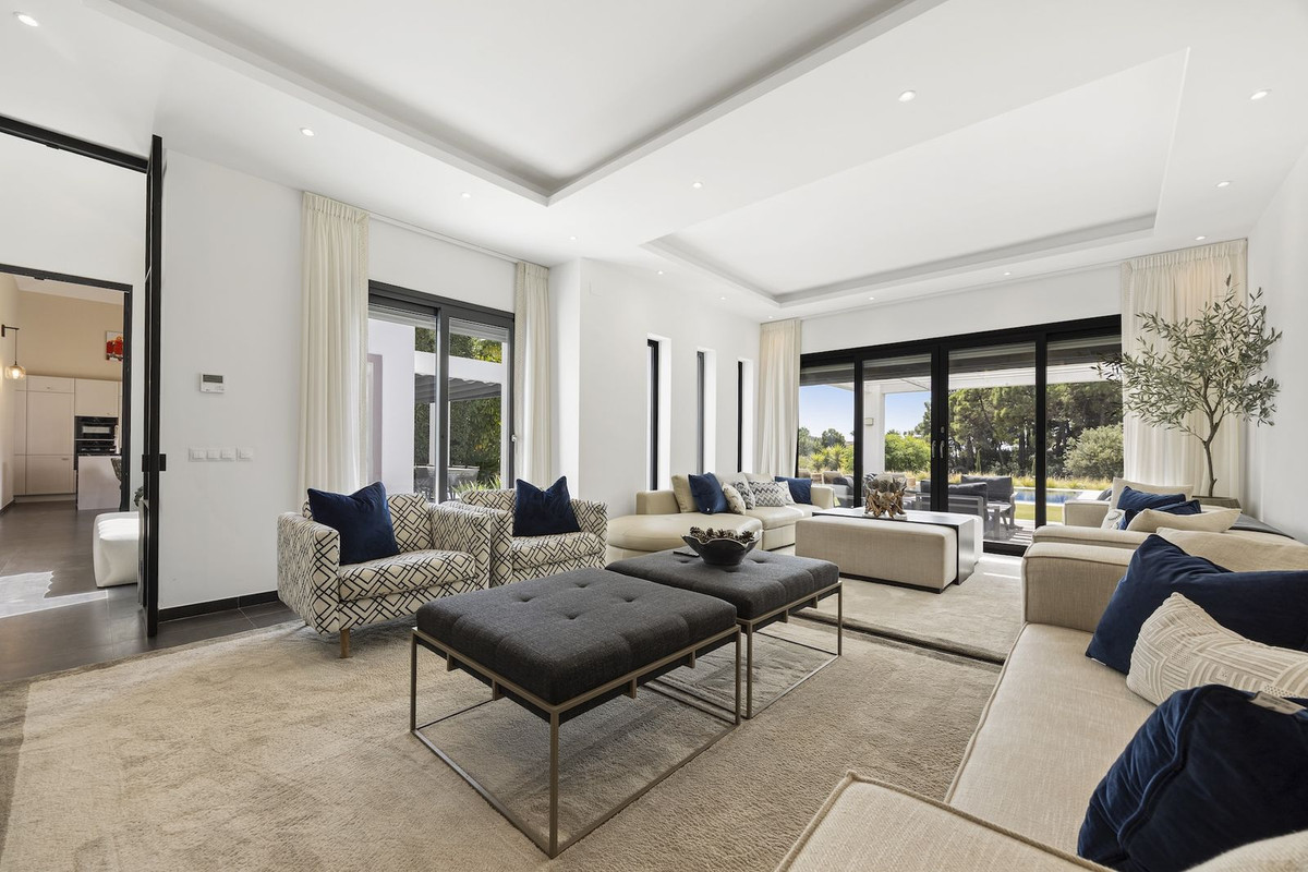 Se vende Villa - Chalet de 4 dormitorios en Costa Del Sol, Málaga, España