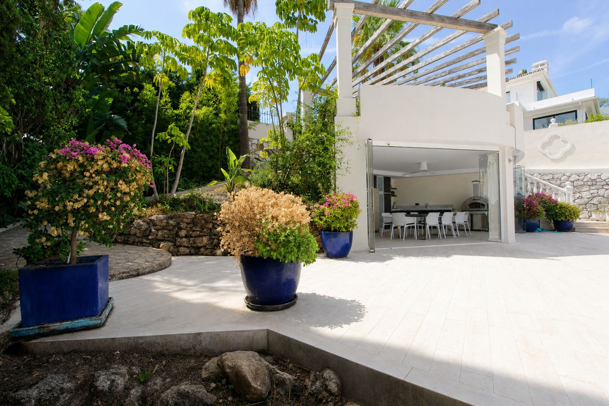 Se vende Villa - Chalet de 4 dormitorios en Costa Del Sol, Málaga, España