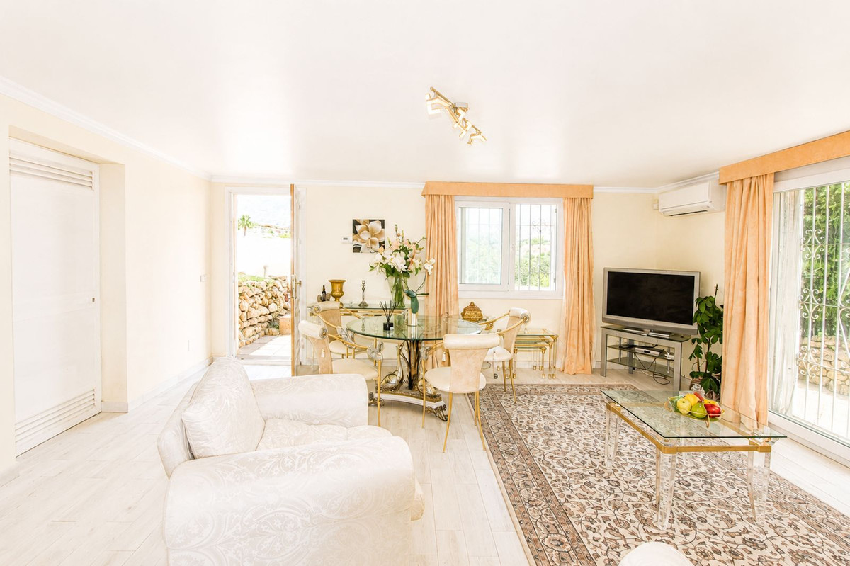 Se vende Villa - Chalet de 4 dormitorios en Costa Del Sol, Málaga, España