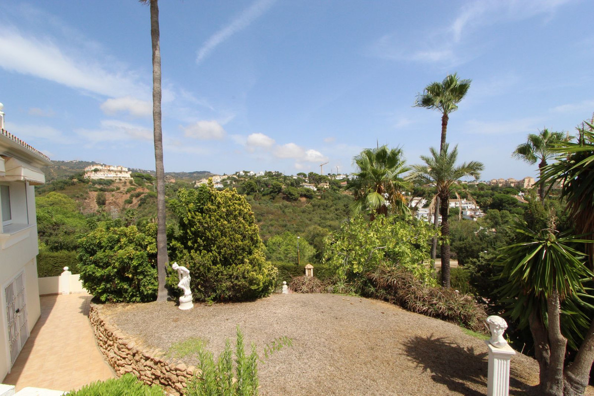 Se vende Villa - Chalet de 4 dormitorios en Costa Del Sol, Málaga, España