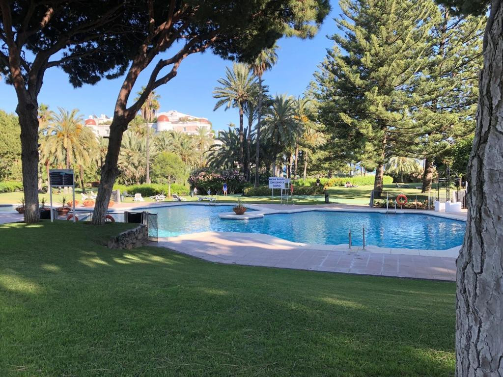 Se vende Apartamento Planta Media de 2 dormitorios en Costa Del Sol, Málaga, España