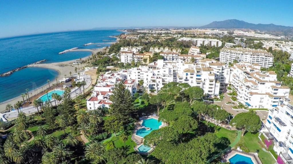 Se vende Apartamento Planta Media de 2 dormitorios en Costa Del Sol, Málaga, España