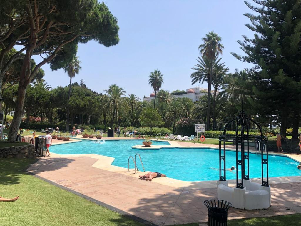 Se vende Apartamento Planta Media de 2 dormitorios en Costa Del Sol, Málaga, España