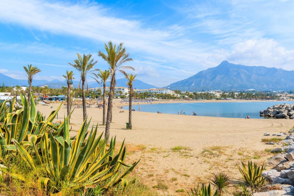 Se vende Apartamento Planta Media de 2 dormitorios en Costa Del Sol, Málaga, España