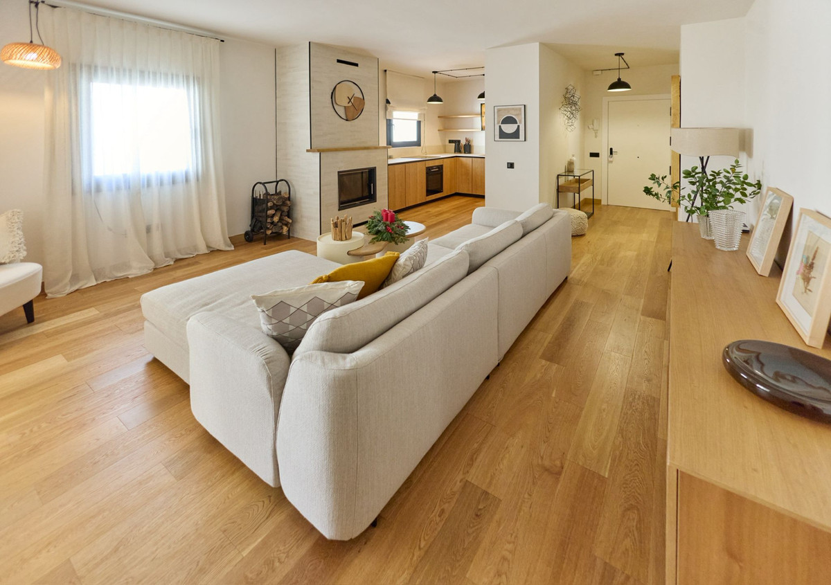 Se vende Apartamento Planta Media de 2 dormitorios en Costa Del Sol, Málaga, España