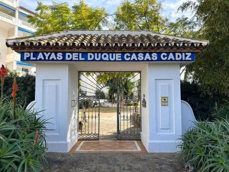 Se vende Apartamento Planta Media de 2 dormitorios en Costa Del Sol, Málaga, España