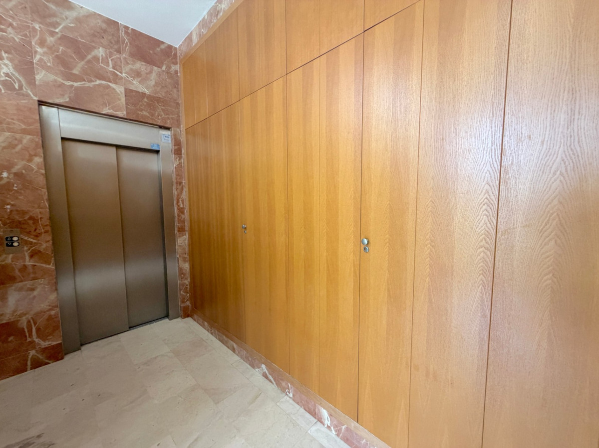 Se vende Apartamento Planta Media de 3 dormitorios en Costa Blanca, Alicante, España