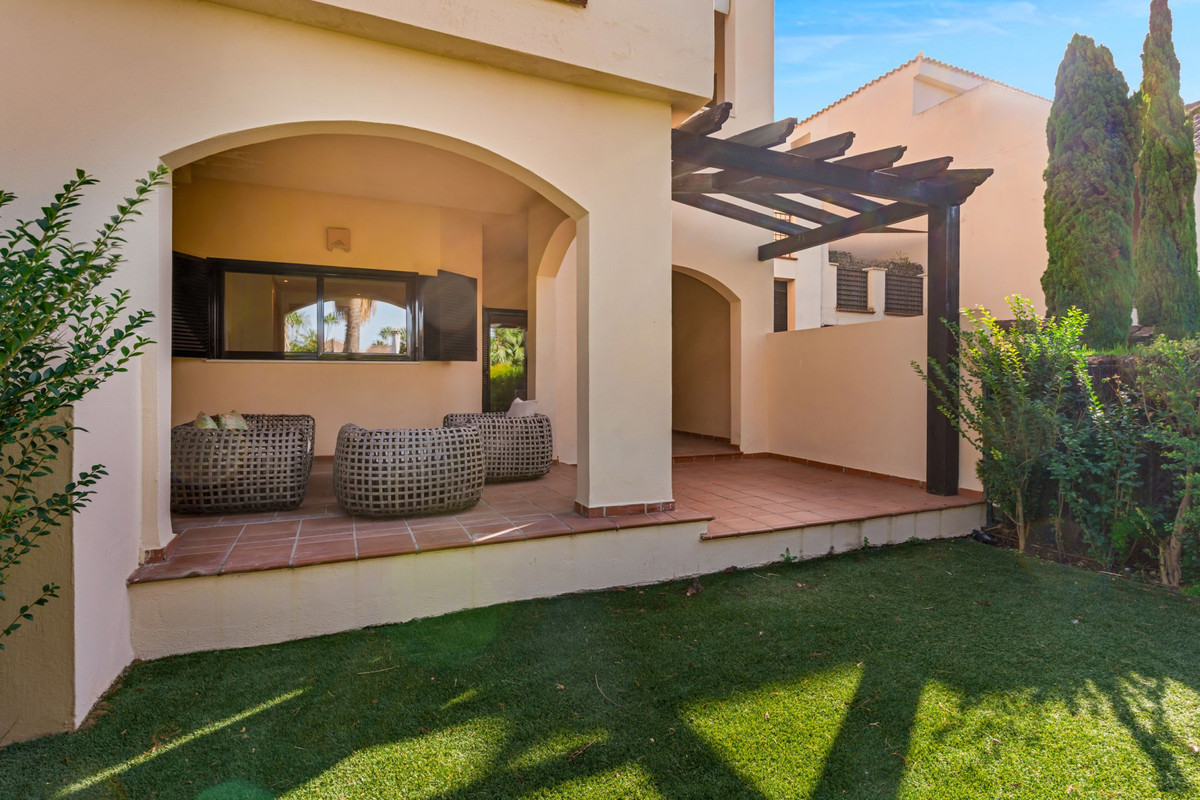Se vende Apartamento Planta Baja de 2 dormitorios en Costa Del Sol, Málaga, España