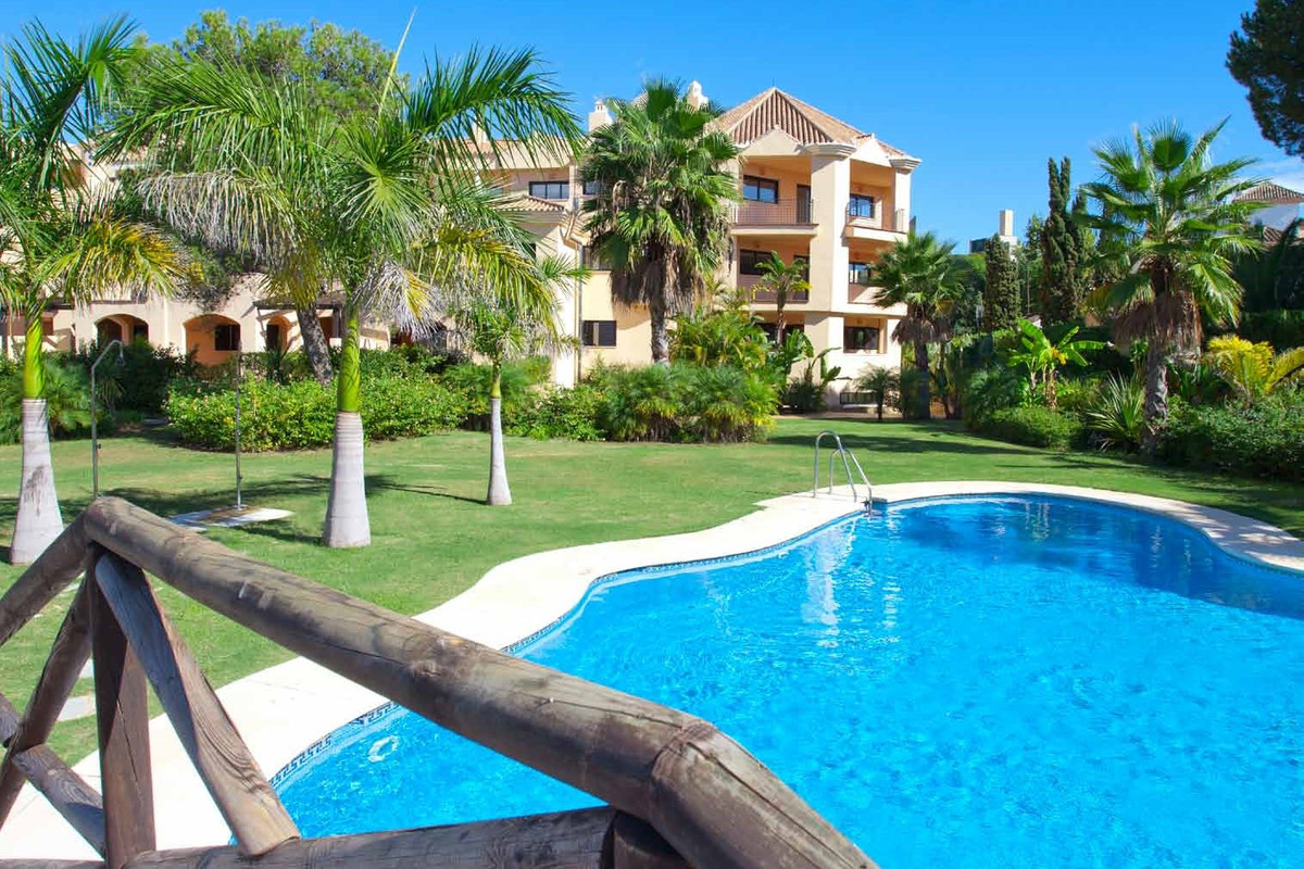 Se vende Apartamento Planta Baja de 2 dormitorios en Costa Del Sol, Málaga, España