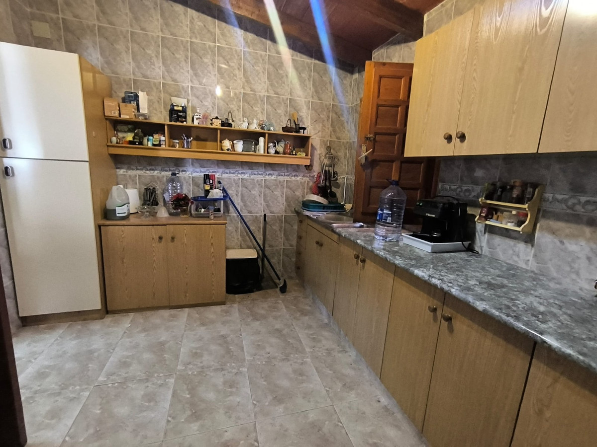 3 Bed Townhouse for sale in Pinoso Costa Blanca, Alicante, Spain