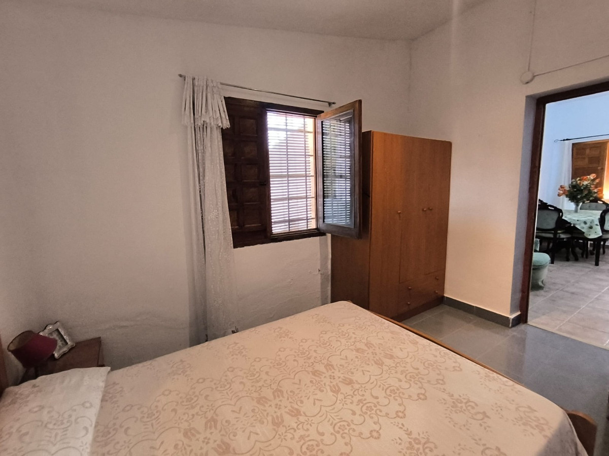 3 Bed Townhouse for sale in Pinoso Costa Blanca, Alicante, Spain