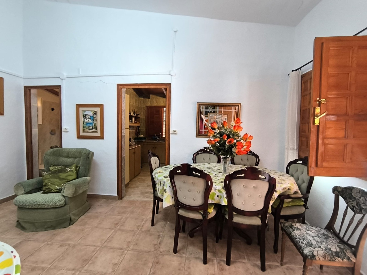 3 Bed Townhouse for sale in Pinoso Costa Blanca, Alicante, Spain