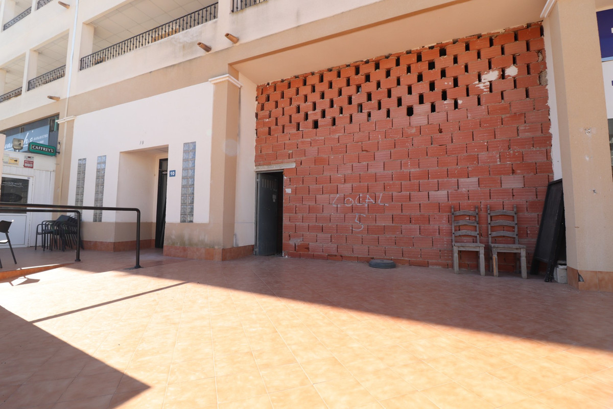 Commercial unit for sale in Los Montesinos Costa Blanca, Alicante, Spain