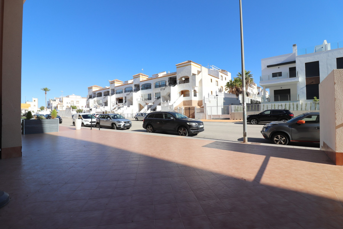 Commercial unit for sale in Los Montesinos Costa Blanca, Alicante, Spain