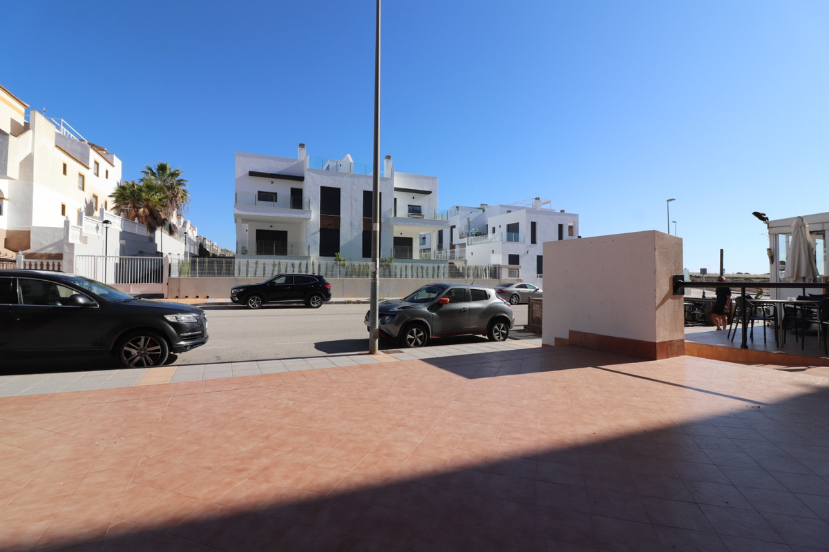 Commercial unit for sale in Los Montesinos Costa Blanca, Alicante, Spain