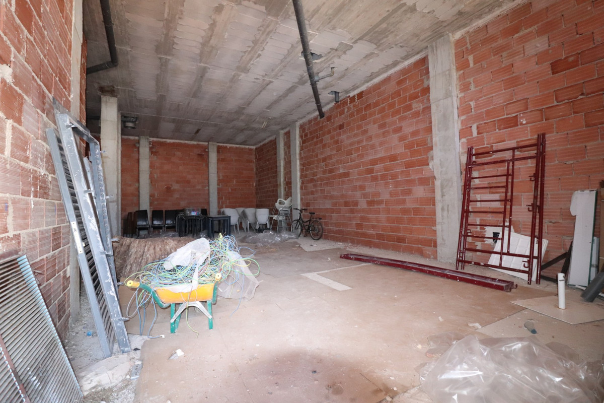 Commercial unit for sale in Los Montesinos Costa Blanca, Alicante, Spain