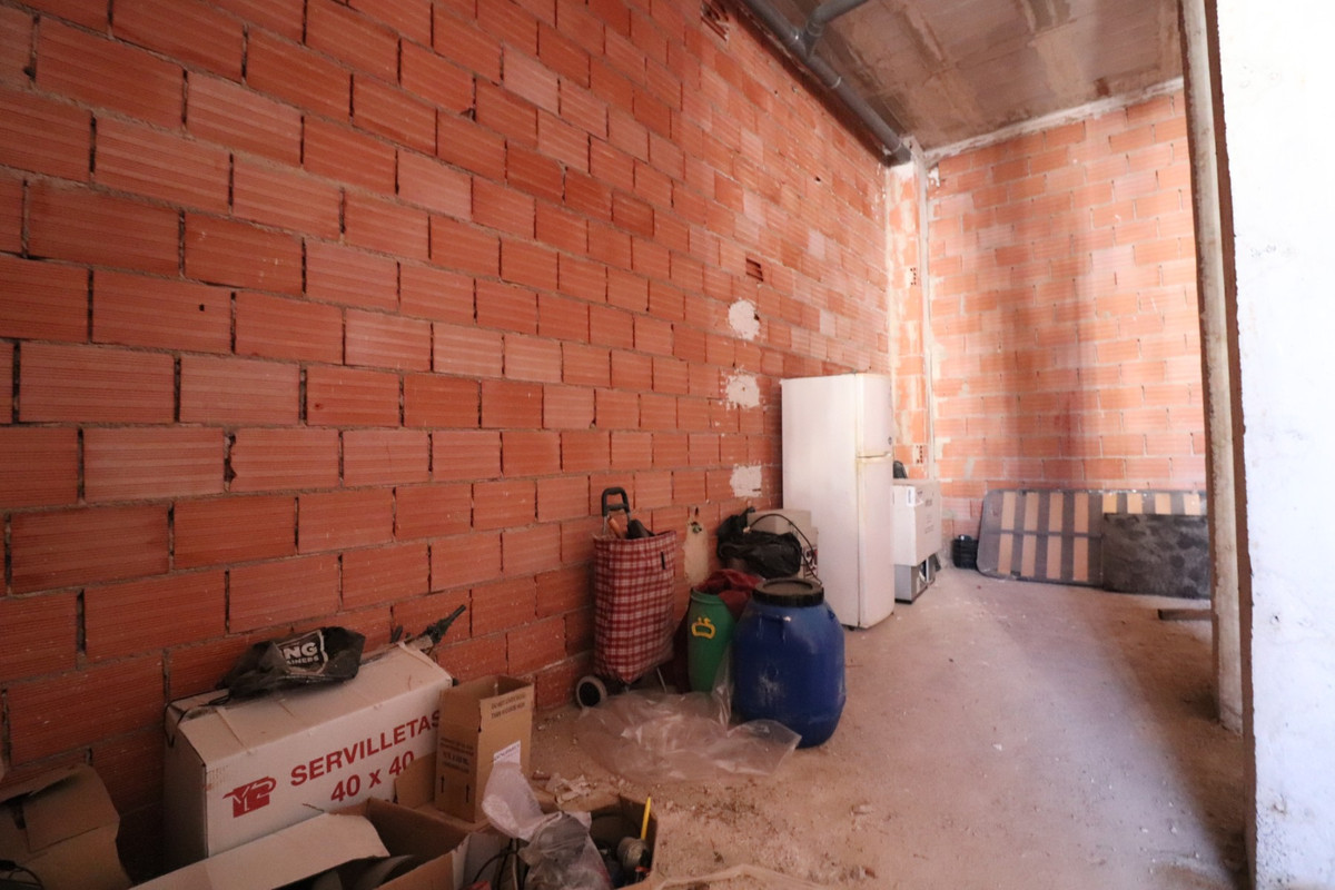 Commercial unit for sale in Los Montesinos Costa Blanca, Alicante, Spain
