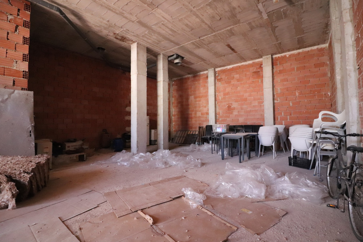 Commercial unit for sale in Los Montesinos Costa Blanca, Alicante, Spain