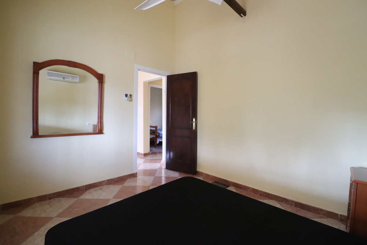 4 Bed Townhouse for sale in Heredades Costa Blanca, Alicante, Spain