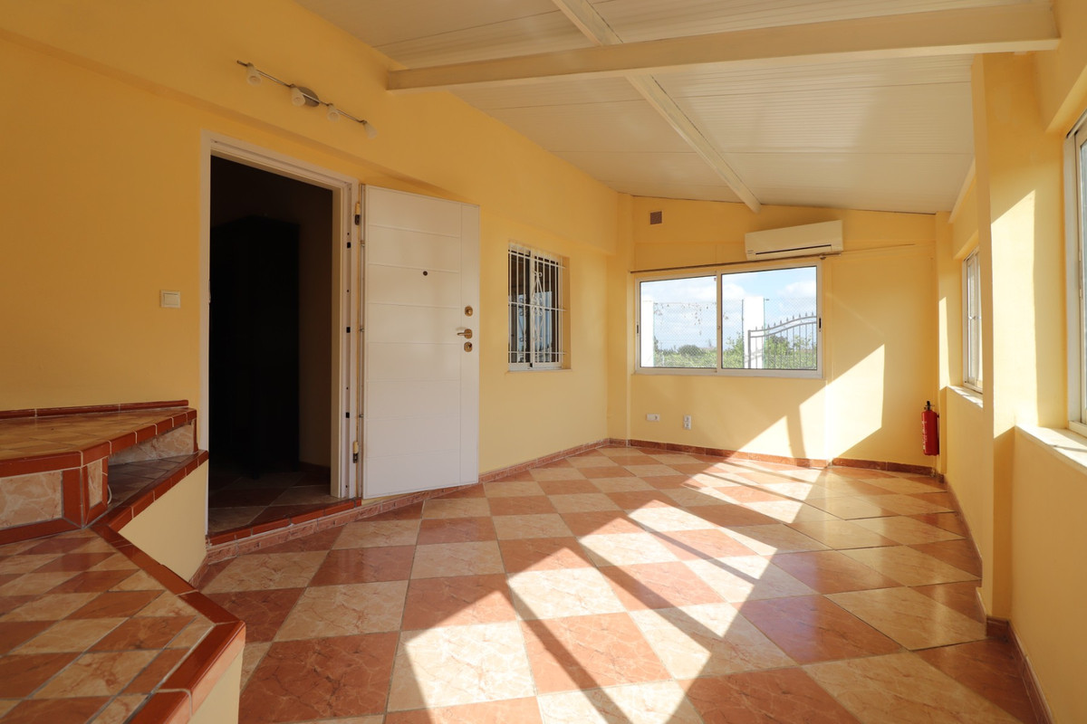 4 Bed Townhouse for sale in Heredades Costa Blanca, Alicante, Spain