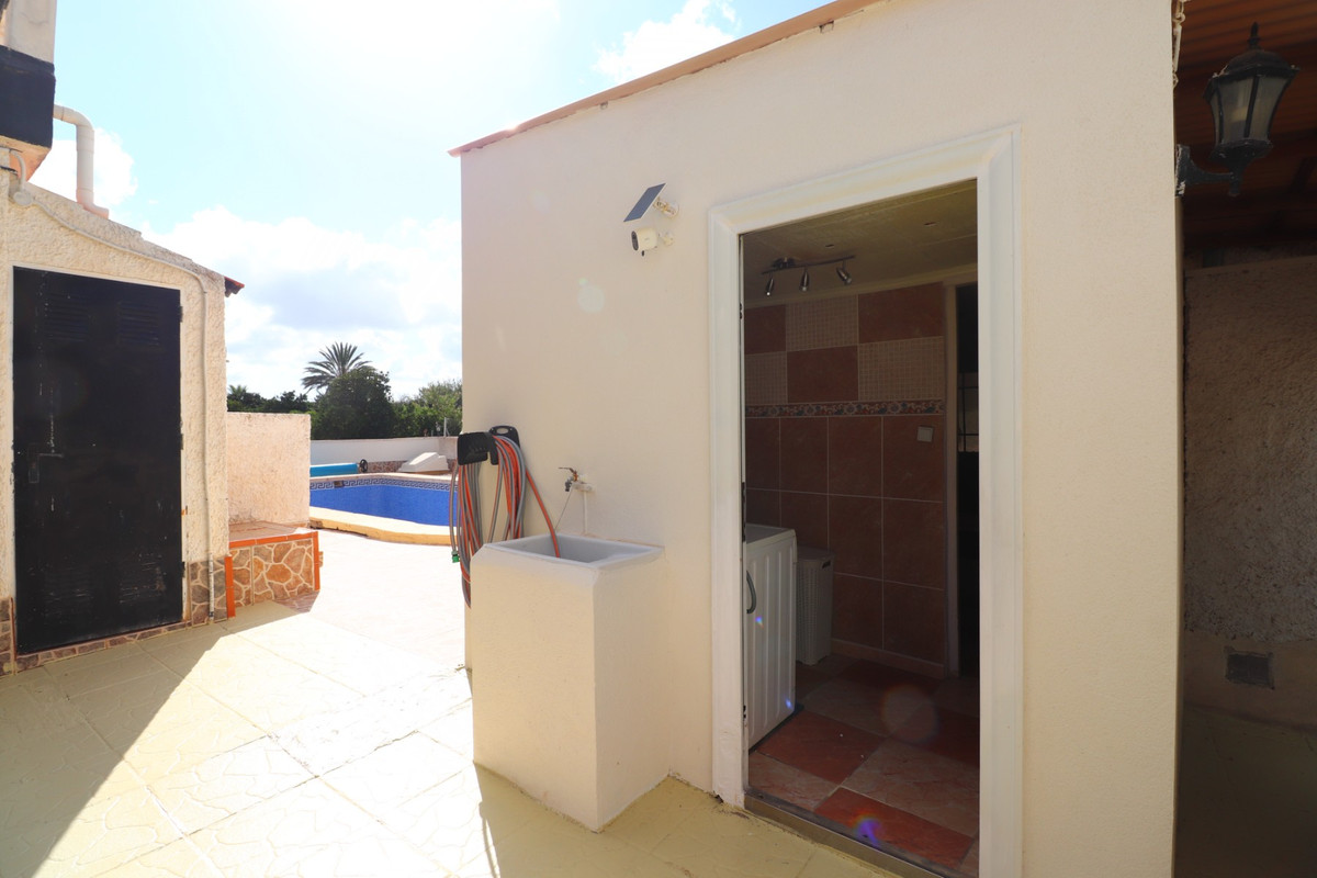4 Bed Townhouse for sale in Heredades Costa Blanca, Alicante, Spain