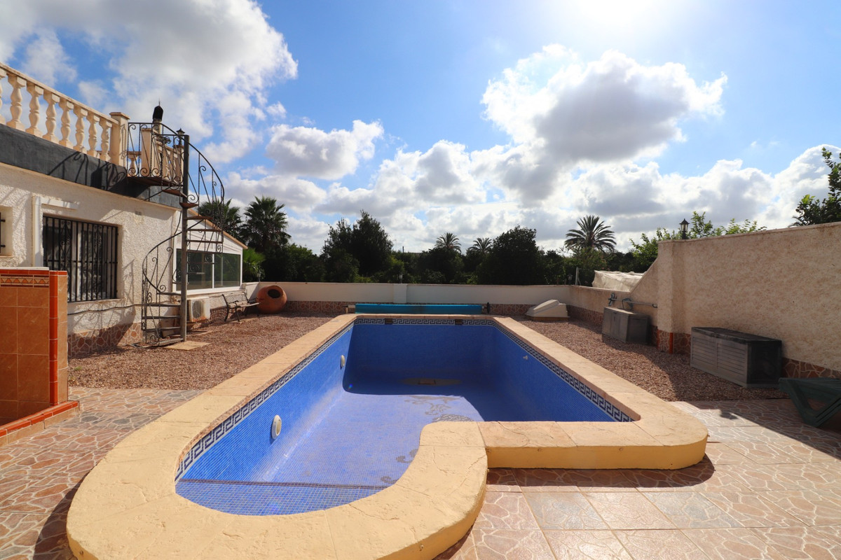 4 Bed Townhouse for sale in Heredades Costa Blanca, Alicante, Spain