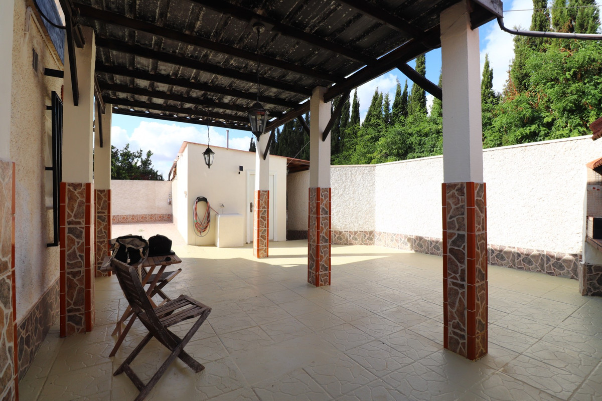 4 Bed Townhouse for sale in Heredades Costa Blanca, Alicante, Spain