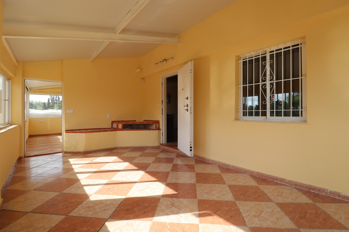 4 Bed Townhouse for sale in Heredades Costa Blanca, Alicante, Spain