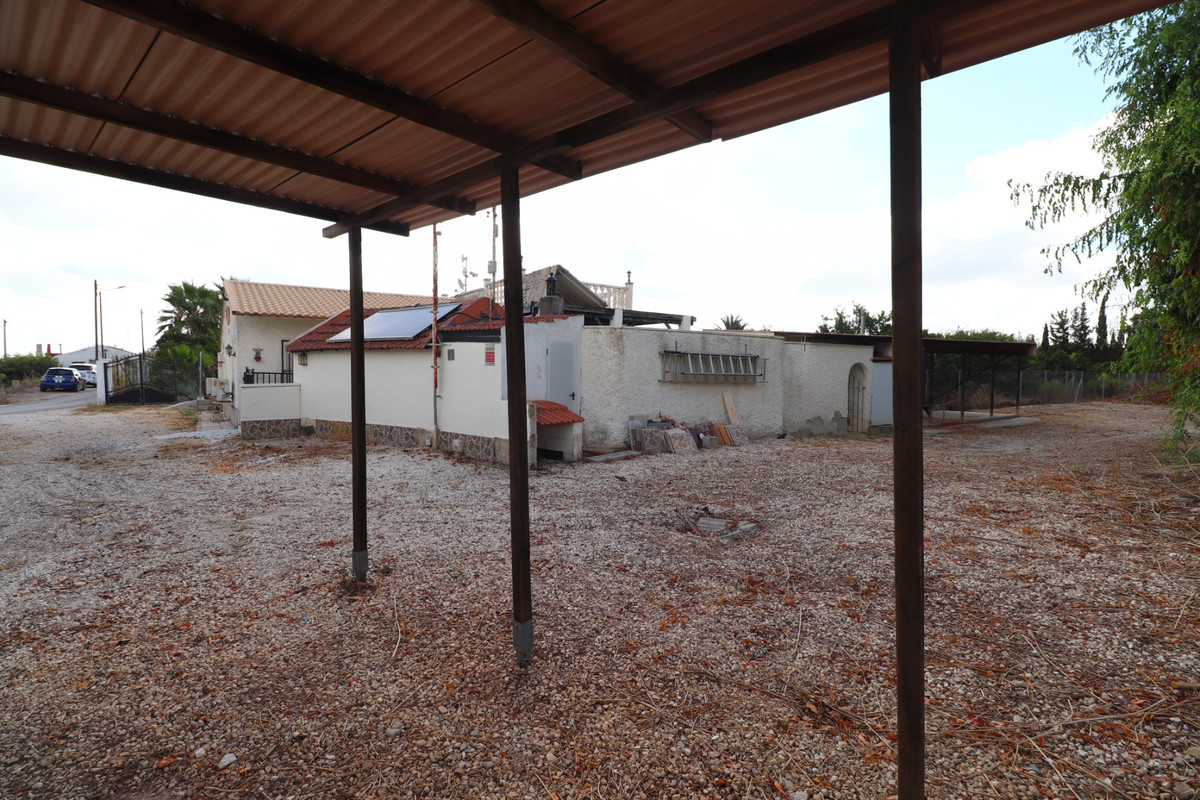 4 Bed Townhouse for sale in Heredades Costa Blanca, Alicante, Spain