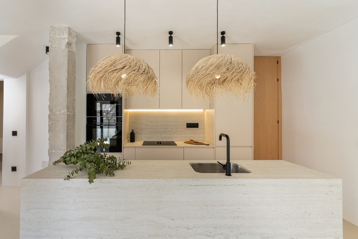 5 Bed Townhouse for sale in El Pinillo Costa Del Sol, Málaga, Spain