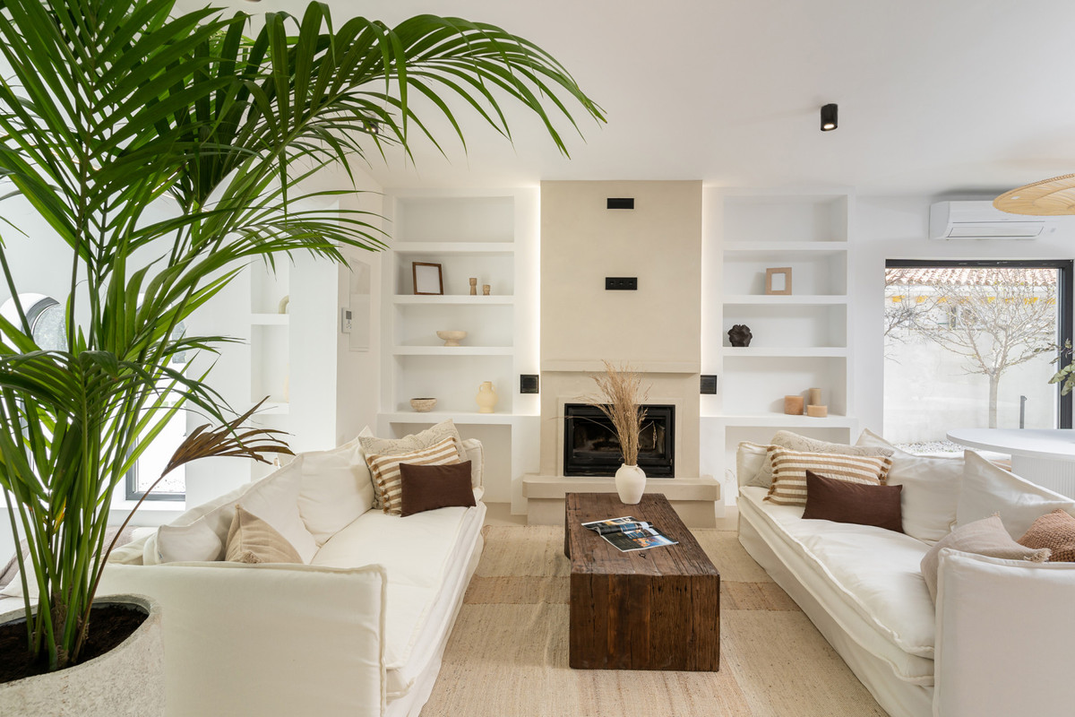 5 Bed Townhouse for sale in El Pinillo Costa Del Sol, Málaga, Spain
