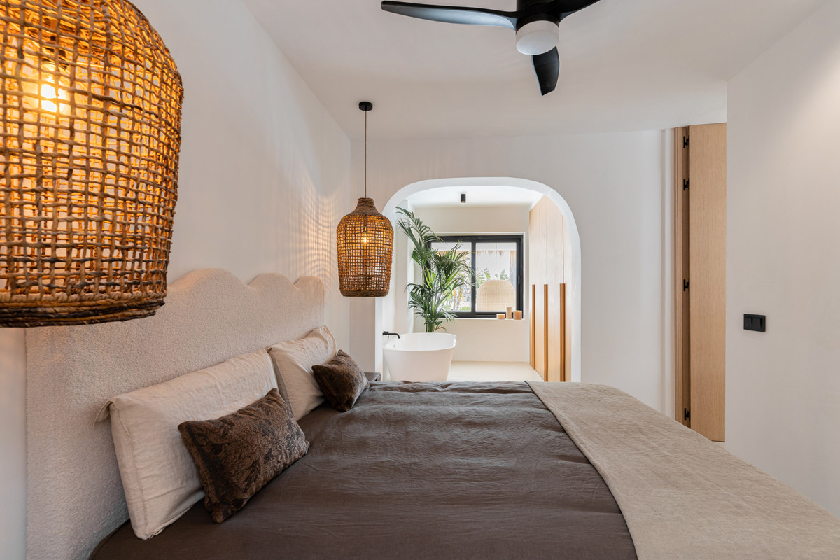 5 Bed Townhouse for sale in El Pinillo Costa Del Sol, Málaga, Spain