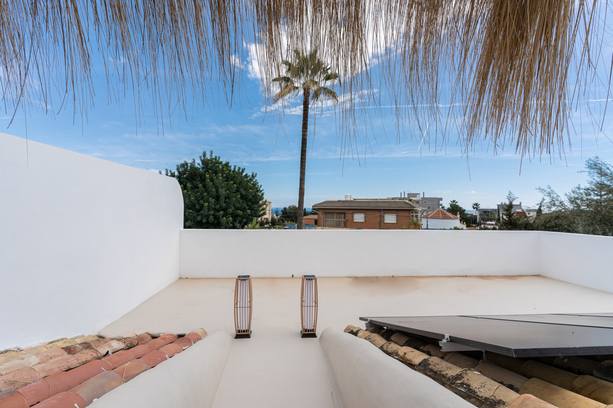 5 Bed Townhouse for sale in El Pinillo Costa Del Sol, Málaga, Spain