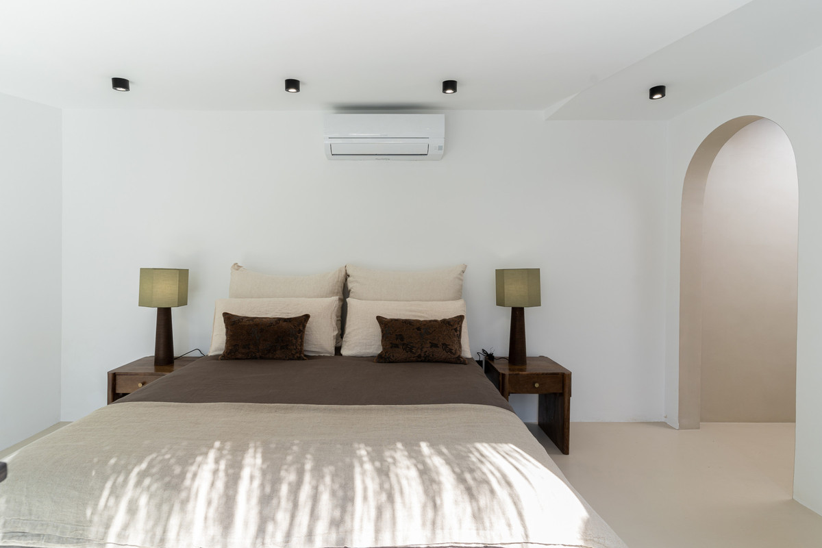 5 Bed Townhouse for sale in El Pinillo Costa Del Sol, Málaga, Spain