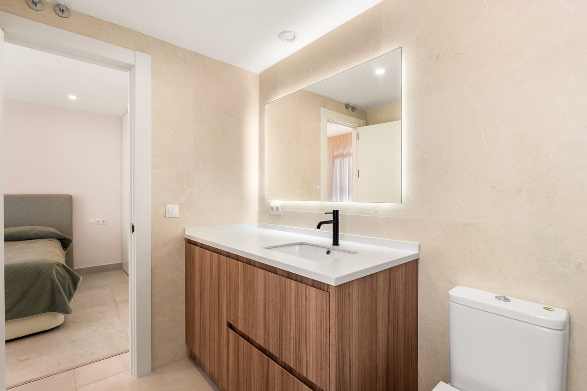 4 Bed Townhouse for sale in Estepona Costa Del Sol, Málaga, Spain