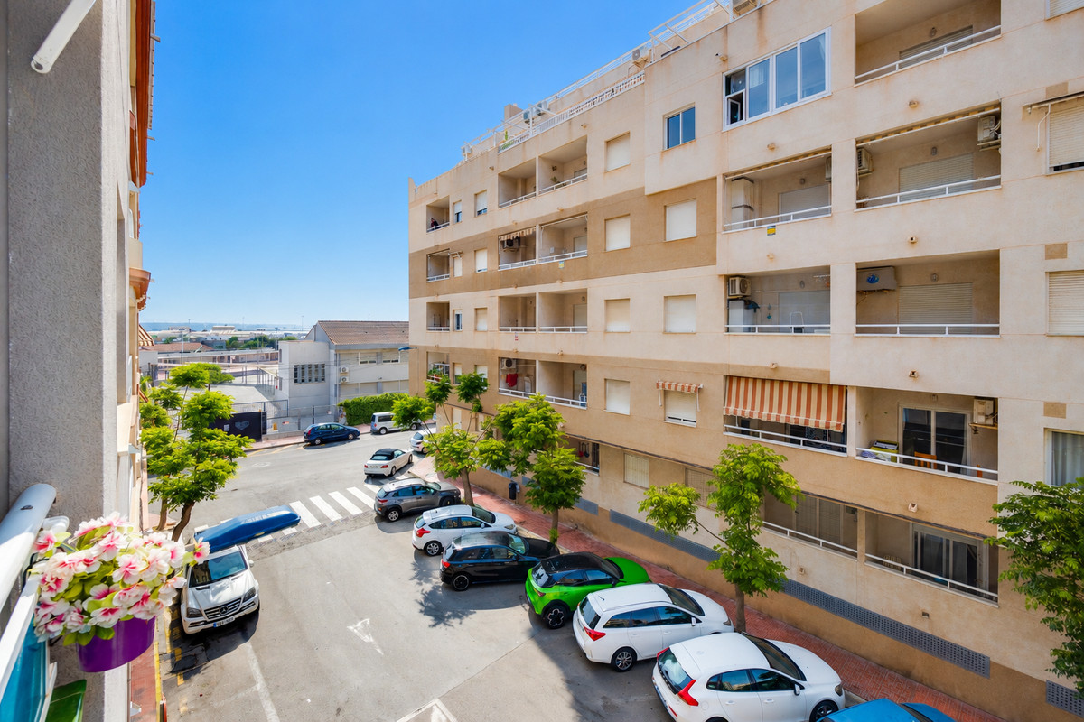 2 Bed Apartment for sale in Torrevieja Costa Blanca, Alicante, Spain