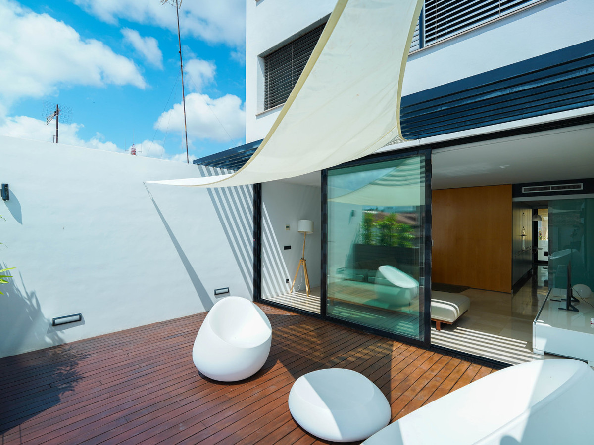 4 Bed Townhouse for sale in Almoradi Costa Blanca, Alicante, Spain